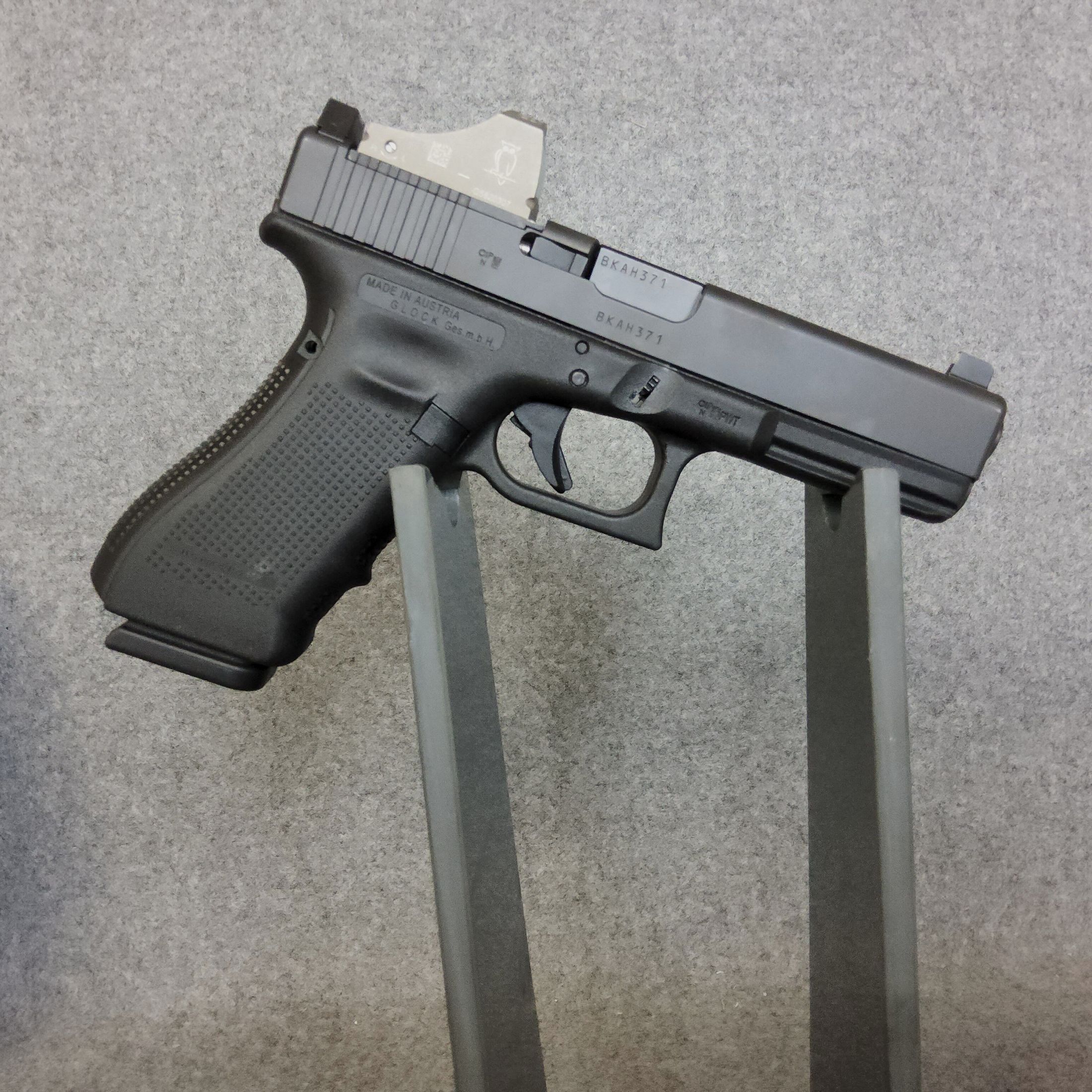 Glock	 17 Gen. 4, MOS incl. Doctor sight