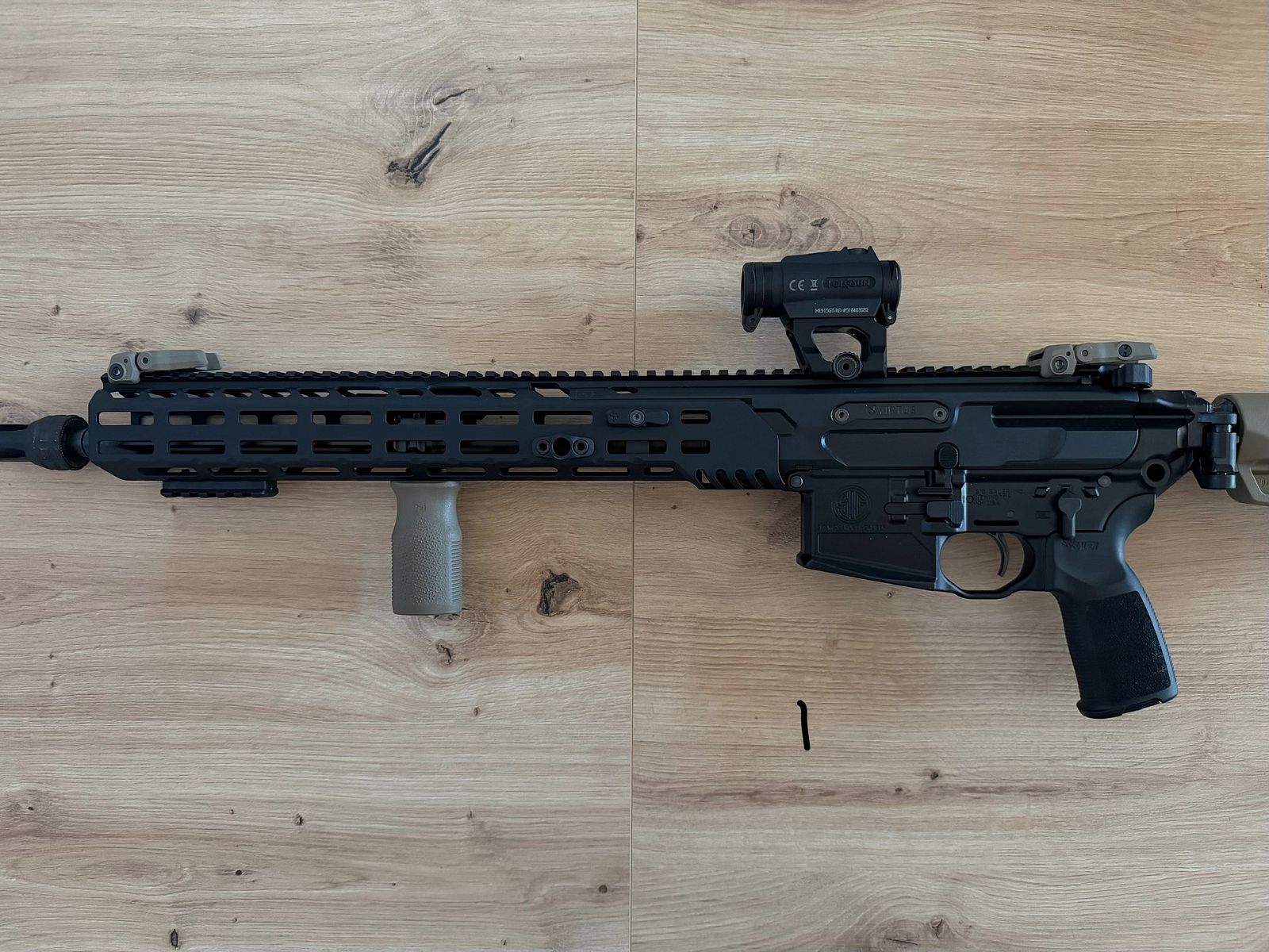 Sig Sauer MCX Virtus con accessori