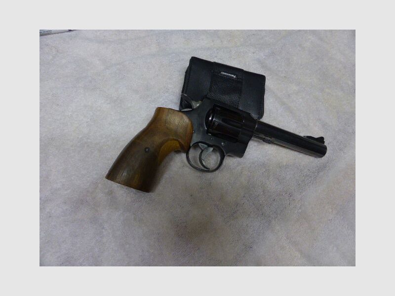 Colt	 Trooper