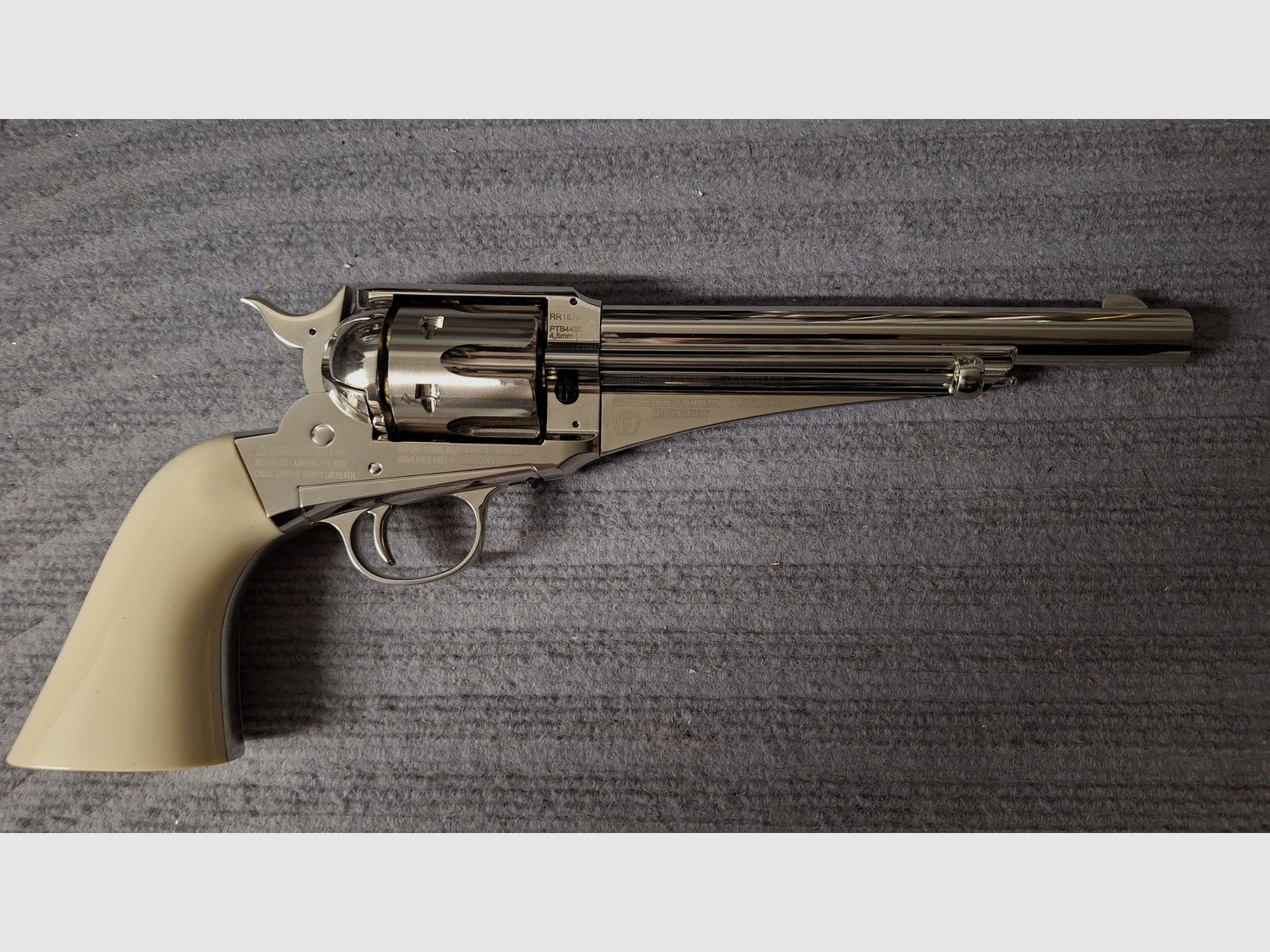 Revolver Co2 Remington 1875 in metallo pieno nichel / ottica avorio 4,5 mm diabolo / pallini in acciaio