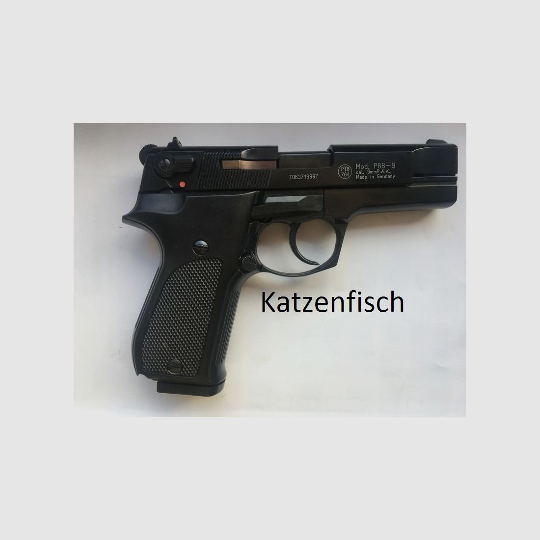 Walther P88, original verpackt, ungeschossen, nagelneu. Beschuss von 2006, mit alter Quittung