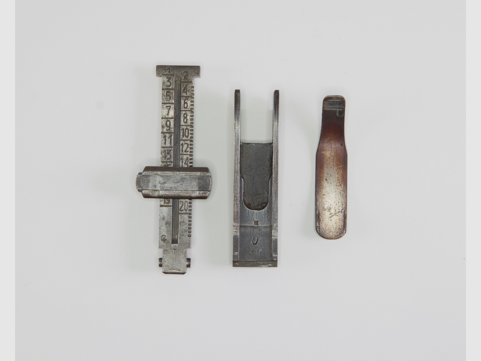 Karabiner K98 Visier mit Visierkurve und Blattfeder