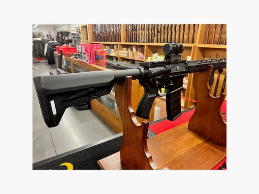 Sig Sauer M4000 223 rem + red dot sight Sig Sauer