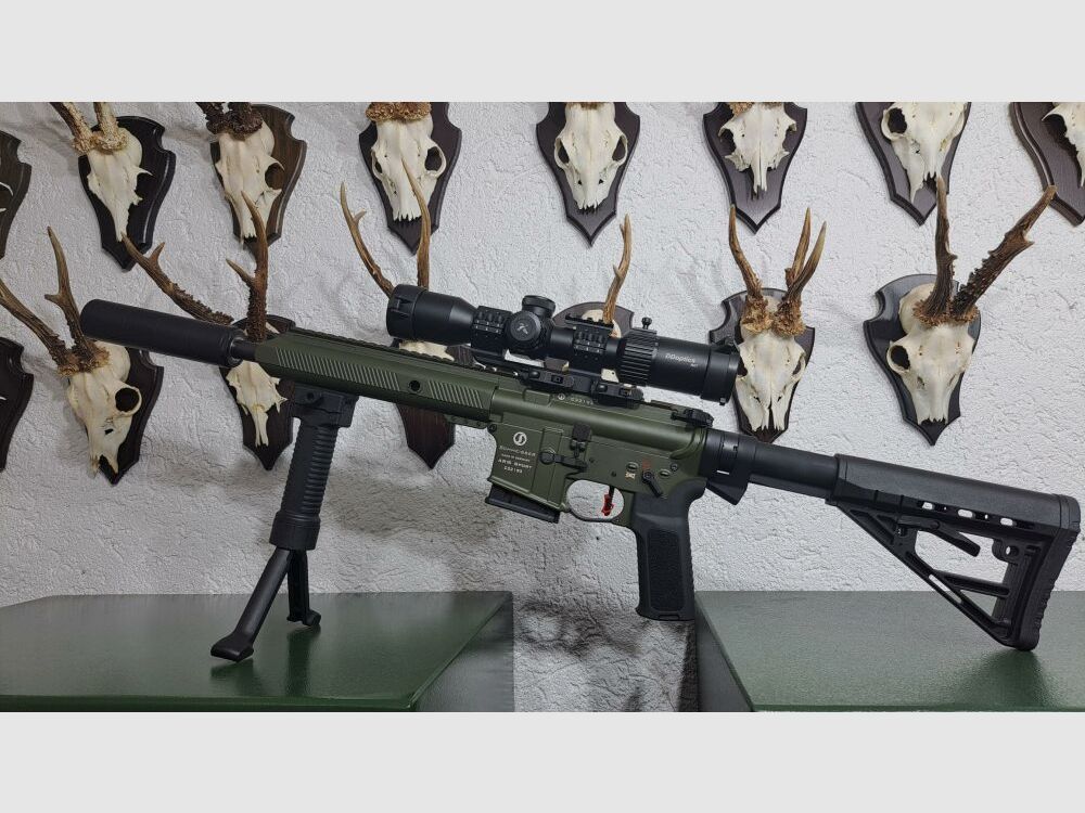 Schmeisser Schmeisser AR15-S4F Sport .223 Rem,OD Green -JAGDVERSION mit Schalldämpfer SD15 , Zielfernrohr DDOPTICS 1,5-15x40 , Hiperfire Competition-Abzug etc.