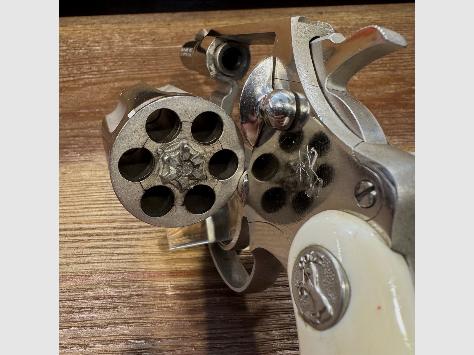 COLT DETECTIVE SPECIAL 32 COLT N.P., afbeelding 6 van 6