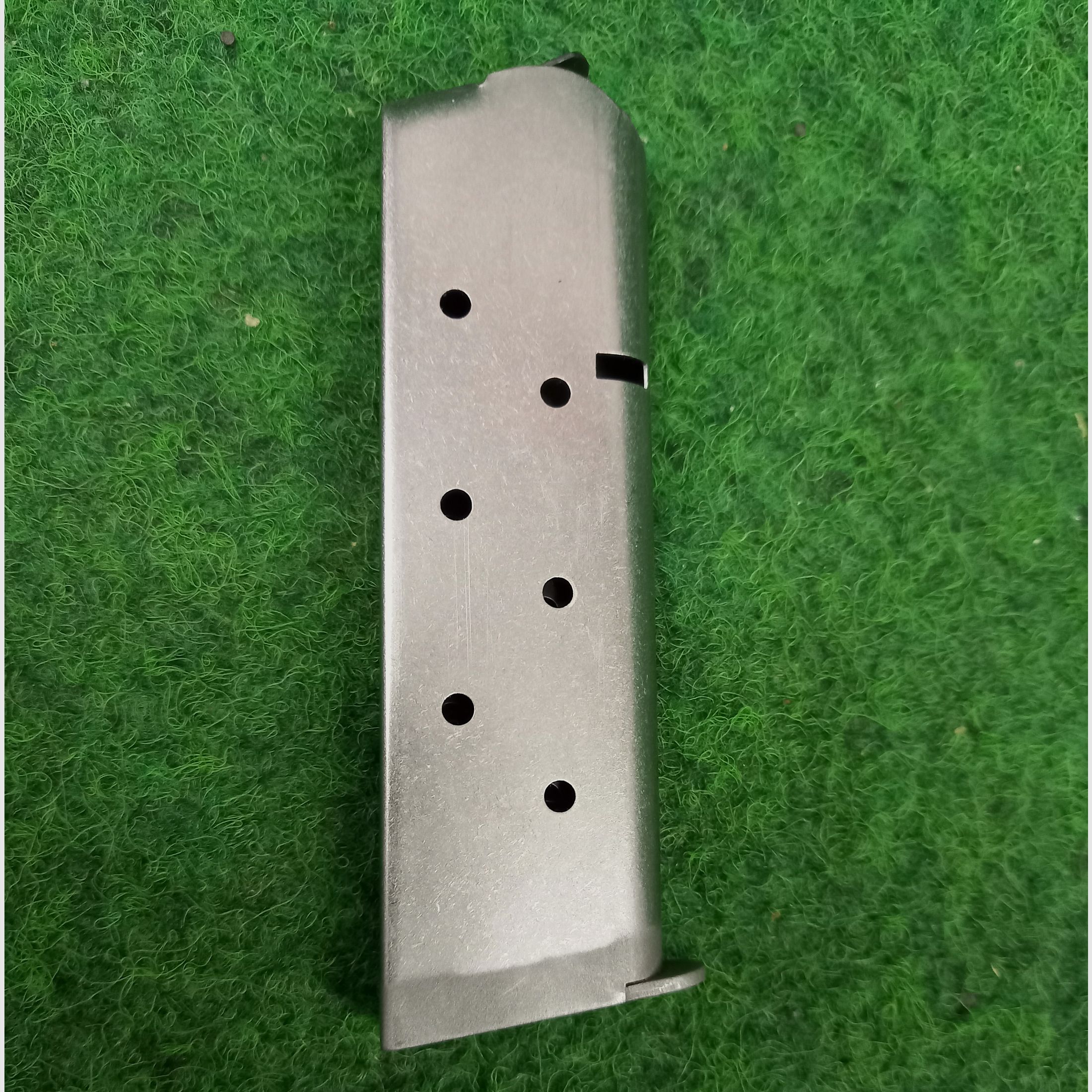 Pistola Colt Double Eagle en calibre .45 AUTO de acero inoxidable