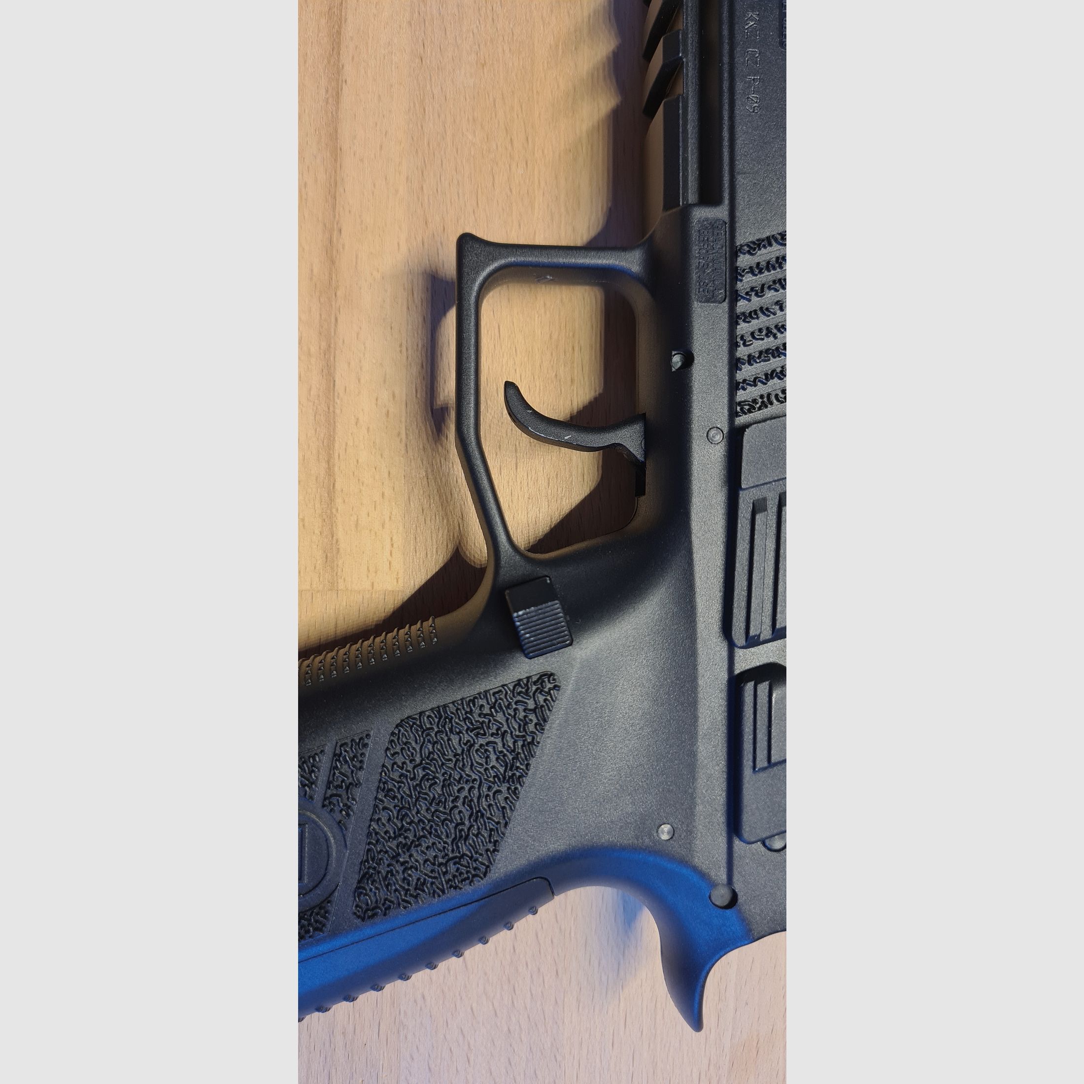 KJW P09 mit Green Gas Magazin und CO2 Magazin