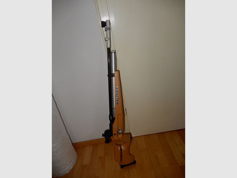 Walther Match , Pressluftgewehr, Mod. LG 300, mit Universal-Schaft li u. re Kartusche TÜV 1/28