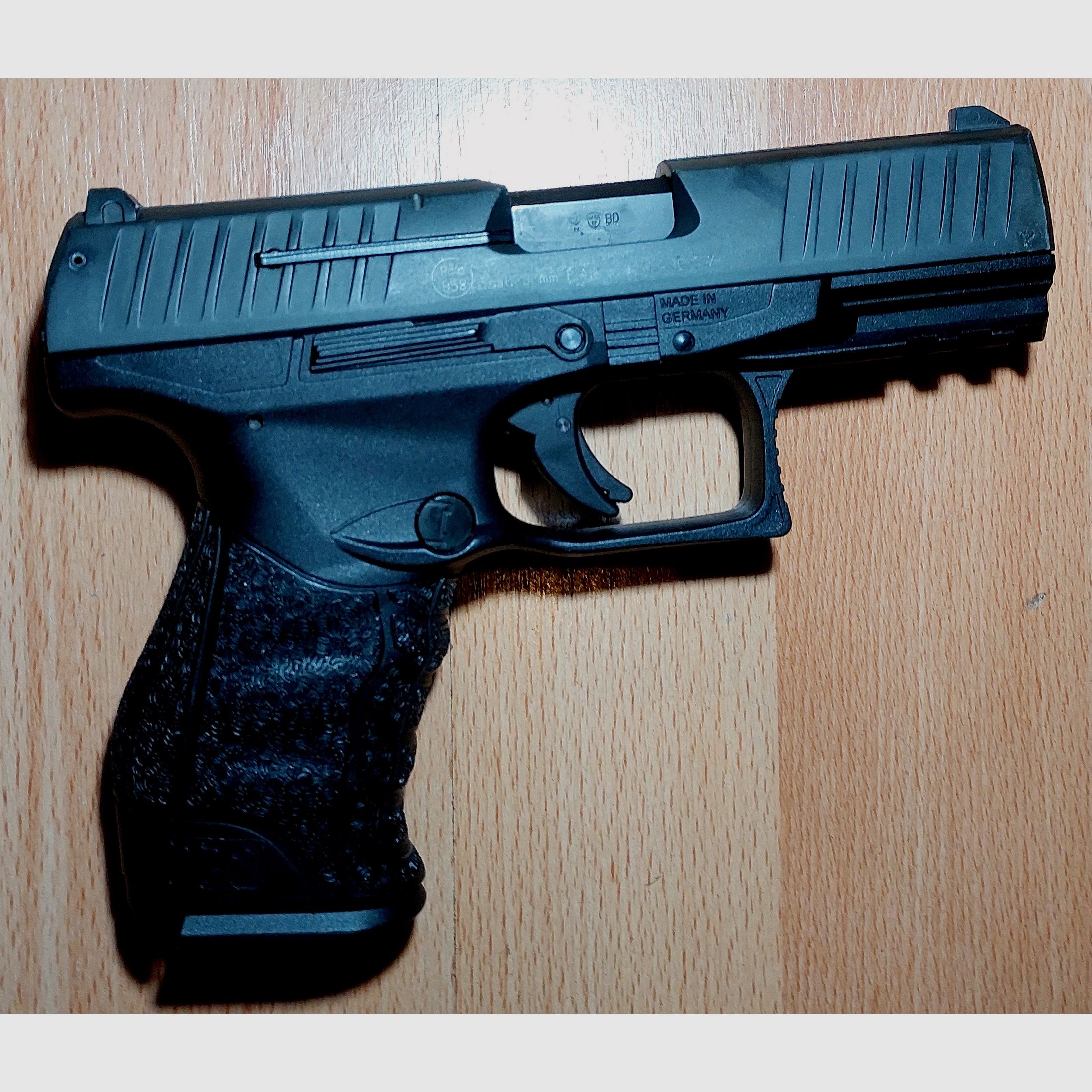 Walther PPQ M2 Schreckschuss Pistole 9mm P.A.K. schwarz (PTB 958)