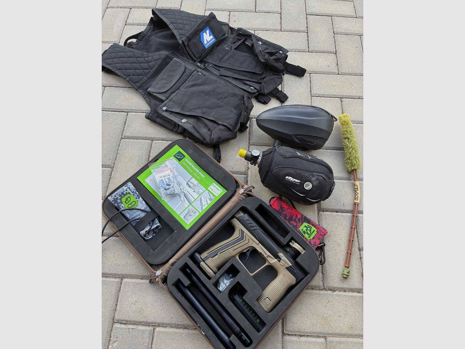 Planet Eclipse Etha 2 plus accessories