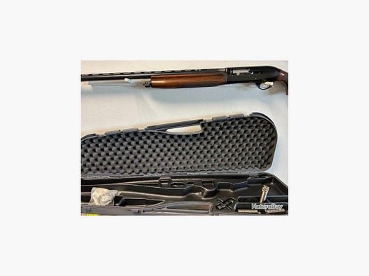 używana strzelba samopowtarzalna Benelli Montefeltro leworęczna 12/76 71cm