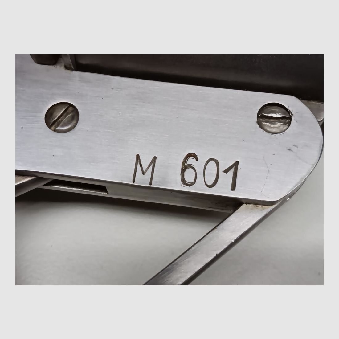 Marine signal pistol M 601