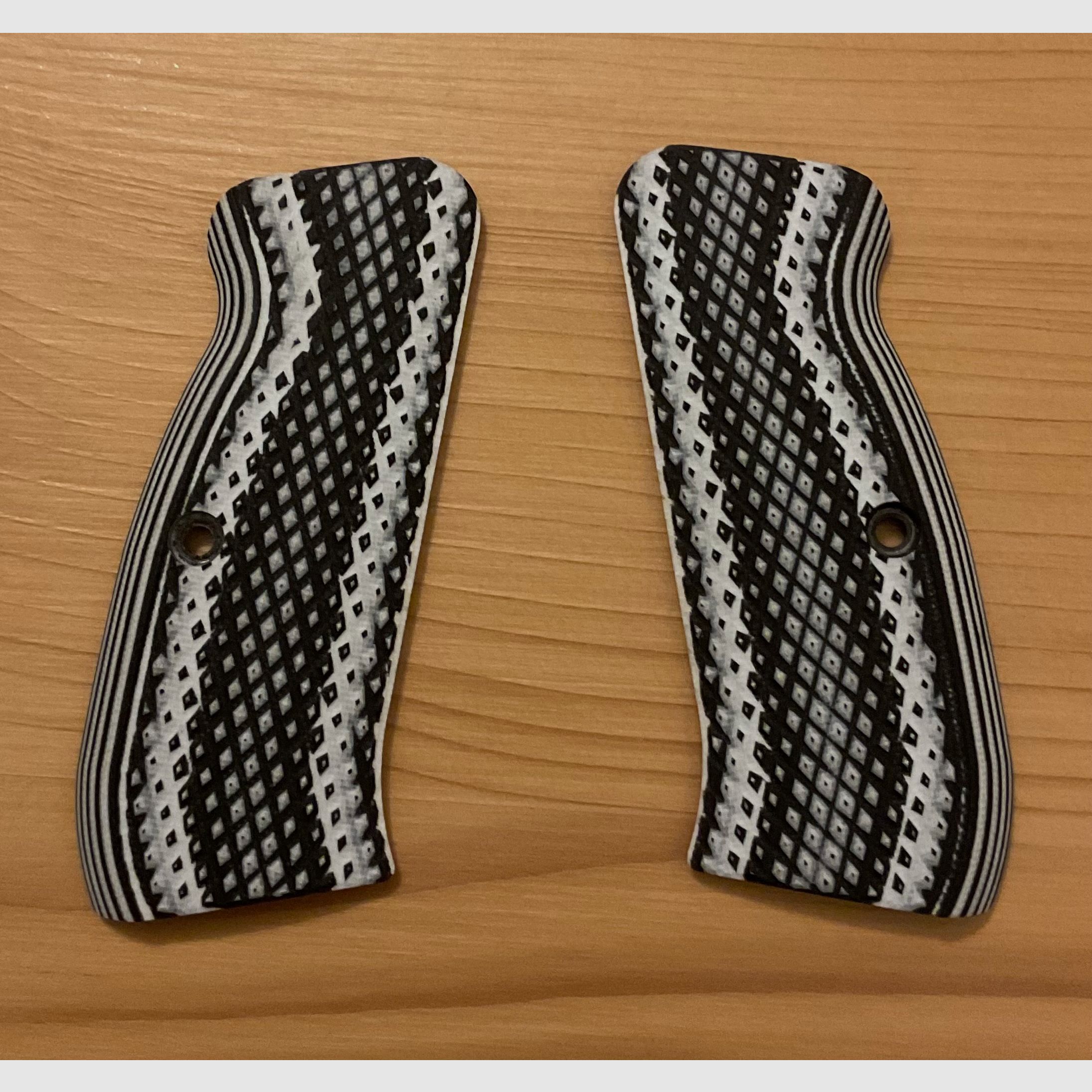 Grip scales VZ Grips G10 for CZ Shadow.