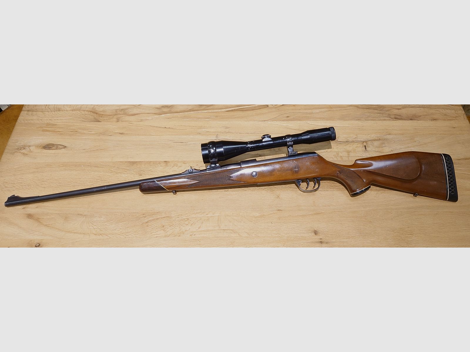 Repeater rifle Voere Titan II cal. 8x68S