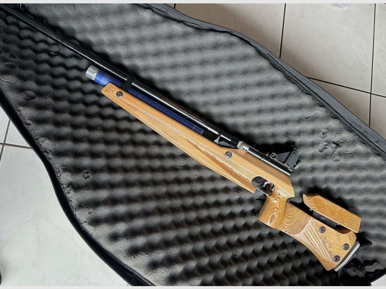 Feinwerkbau P70 left match rifle PCP air rifle wooden stock