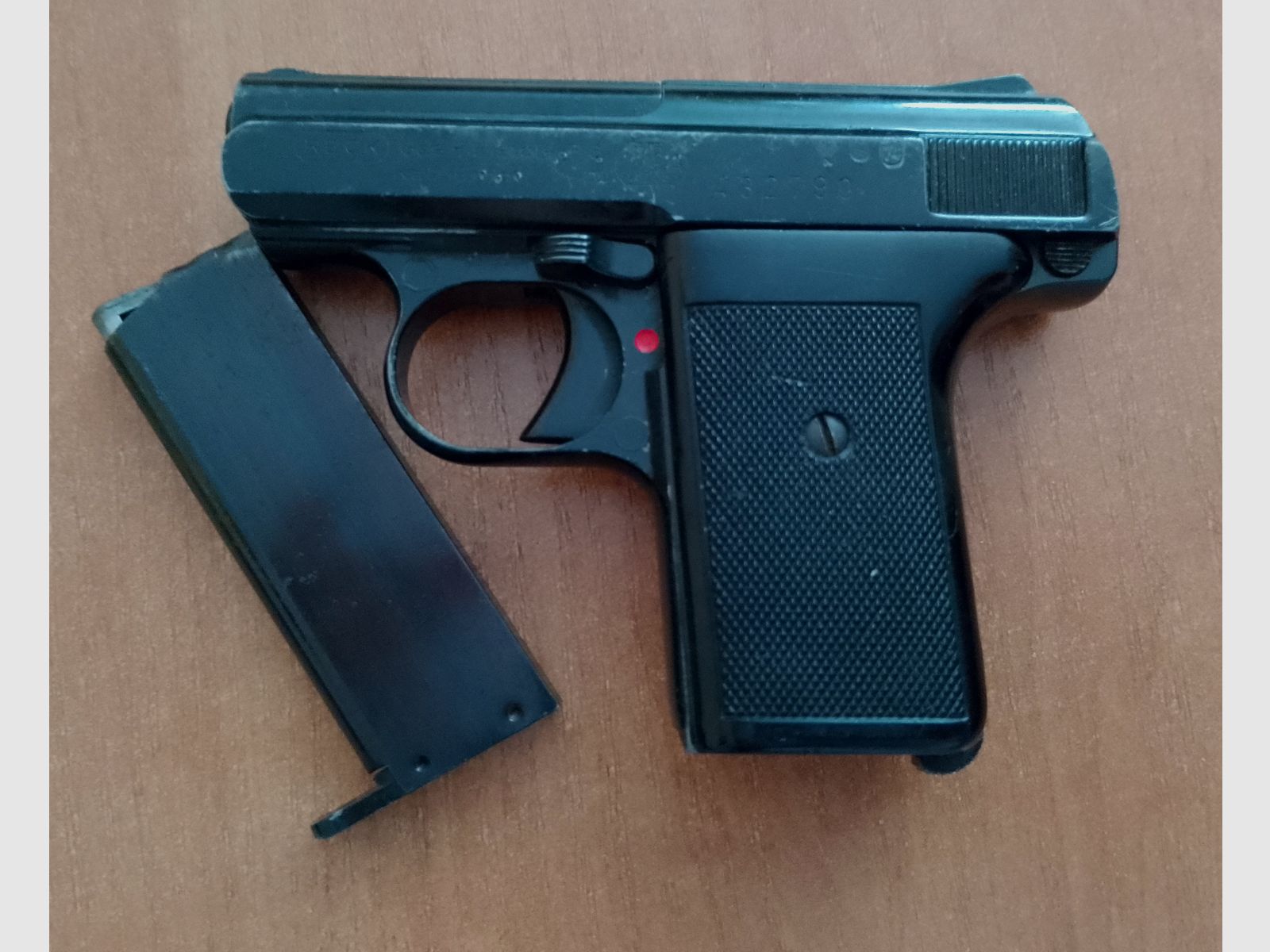 Alte Reck Gaspistole P6 im Kaliber 8 mm Knall