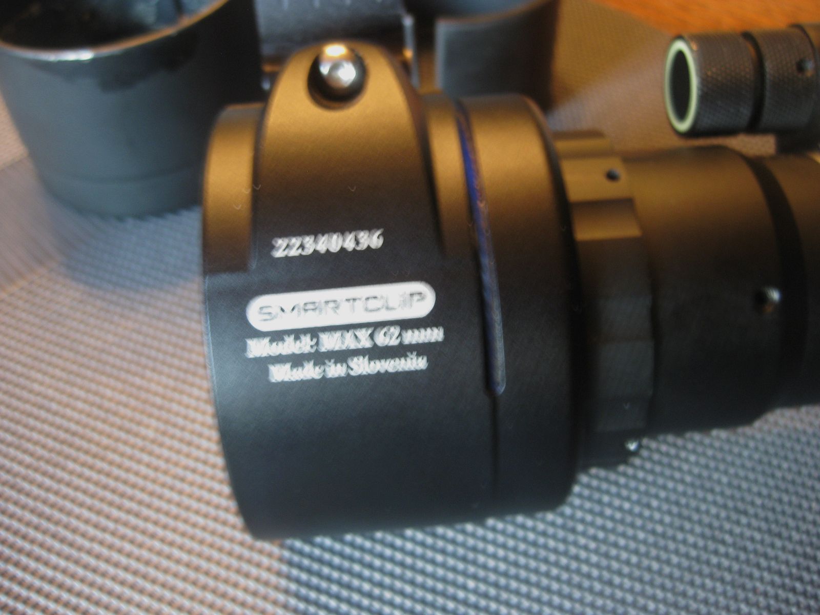 HECHO EN ALEMANIA = Jahnke DJ-8 NSV 1x56 con tubo TOP verde! Clase de potencia 2 en clasificación 1 sin puntos con función AG=Autogating! Proyector Jahnke Phönix FOCUS y 2 adaptadores para diámetro exterior de 62 mm, por lo tanto, generalmente para objetivos de 56 mm, uno de ellos con anillo de compensación para la mayoría de los ZF de 50 mm!