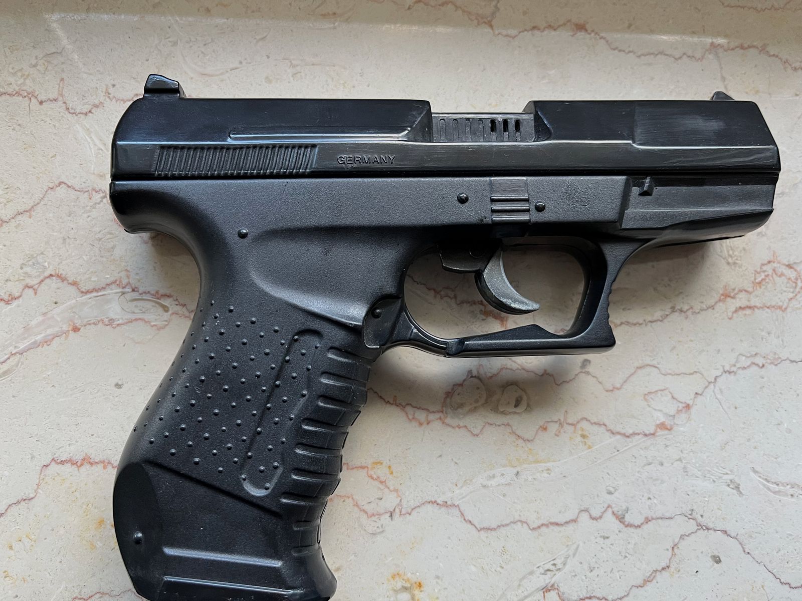 Walther P99 