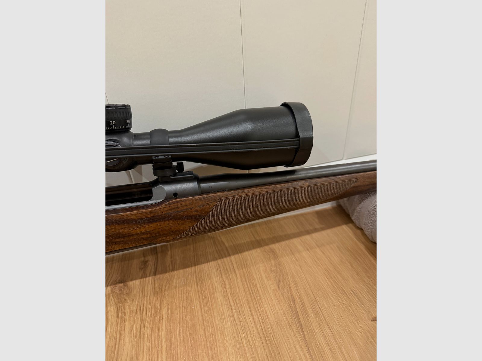 Sauer 101 Artemis .308 Win, mit Zielfernrohr Zeiss Victory HT 3-12x56, Schalldämpfer A-TEC 119 HERTZ