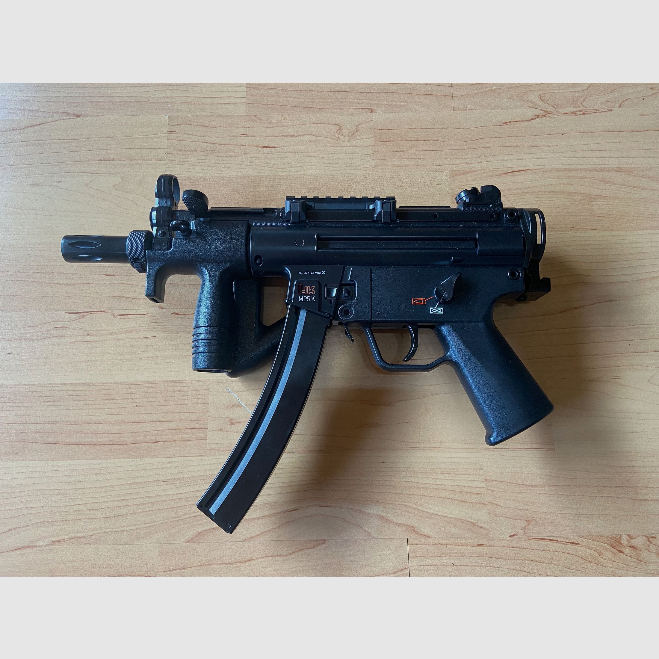 HK USP CO2 Pistole NBB + MP5 K-PDW CO2 GBB 4,5 mm Gebraucht
