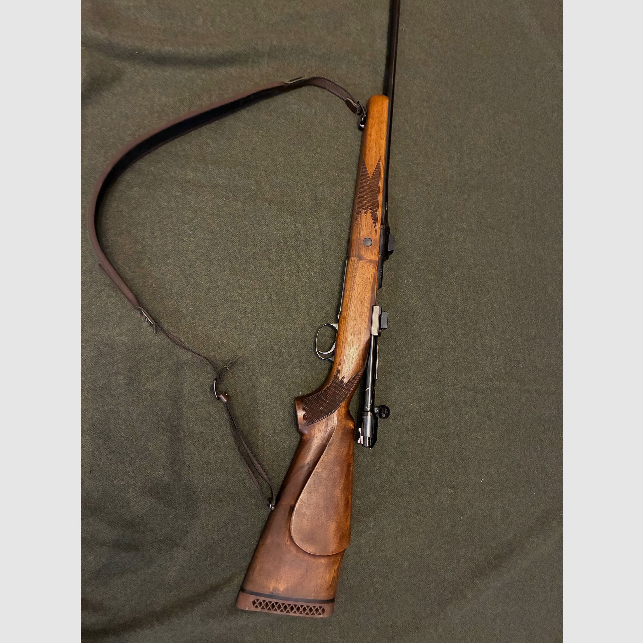 Repetidor Walther con cañón de competición