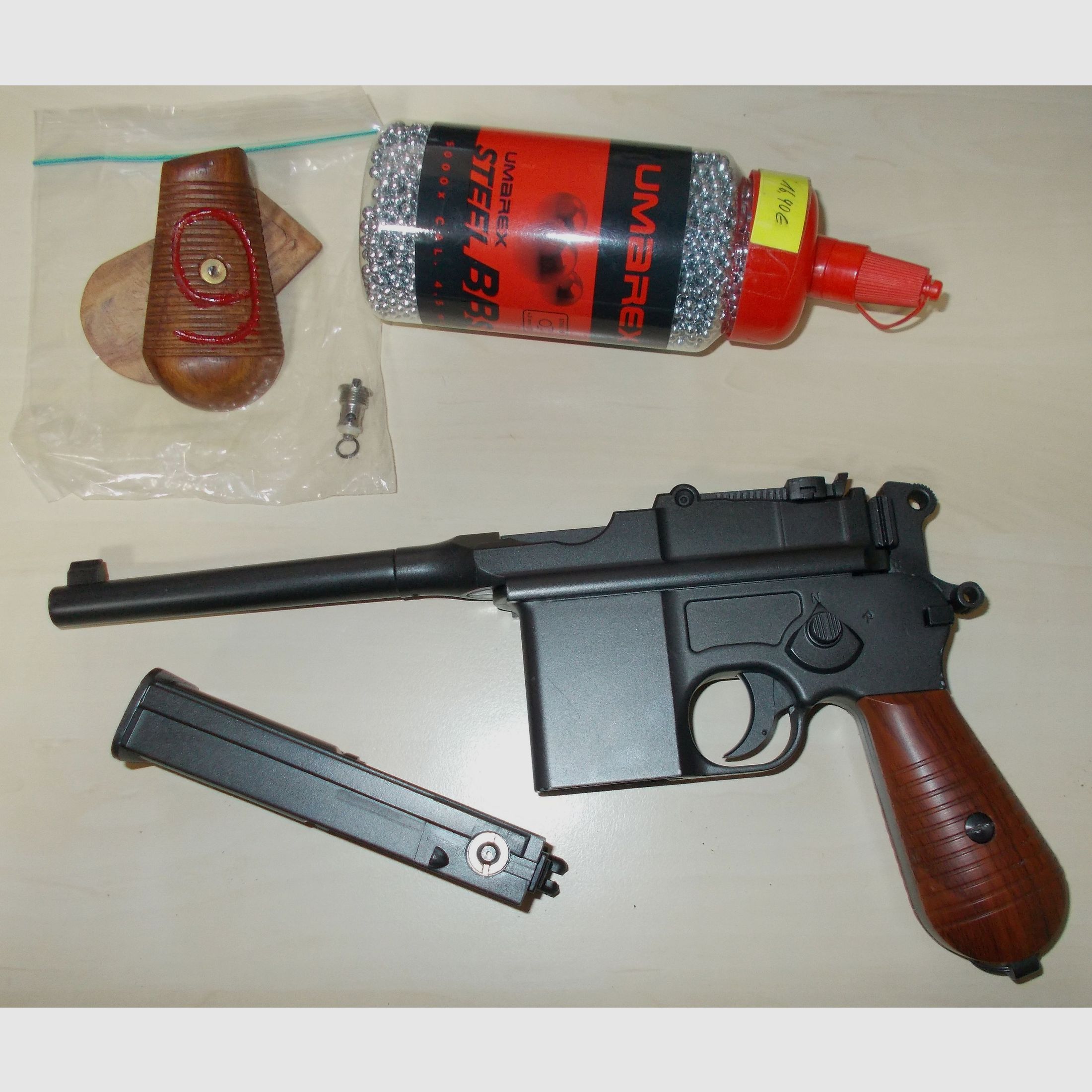 Umarex Legends C96 4,5mm BB CO2 Blowback con IMPUGNATURA IN LEGNO