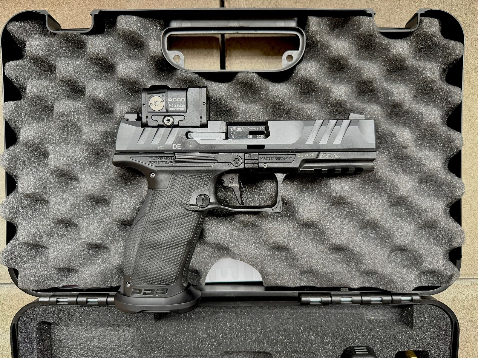 Walther Pistole PDP Full Size 4,5" Professional mit Aimpoint Acro
