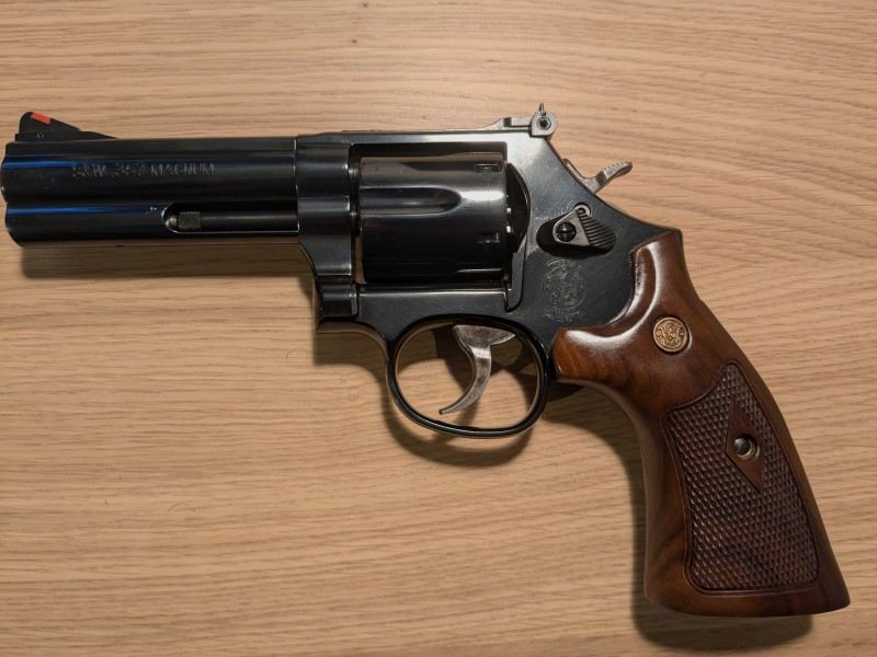 Revolver Smith & Wesson 586 Classic