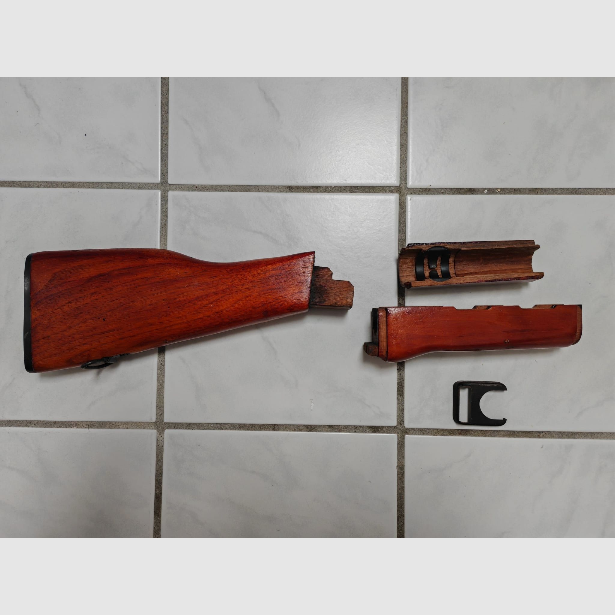 AK 47 / 74 Anbauteile Schaft / Stock& Vorderschaft / Hand Guard aus Holz
