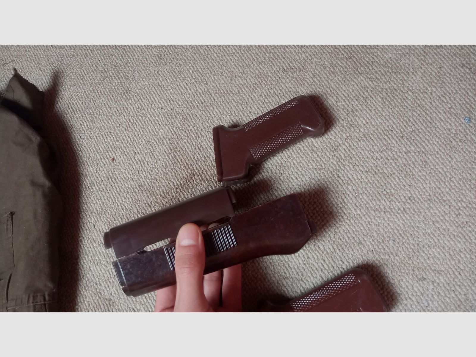 Ostdeutsche AKMS MPi Handschutz Garnitur für AKM und AK74 Bakelit und Plaste // mittelbar Einbau auch NEDI SDM Type 56 möglich