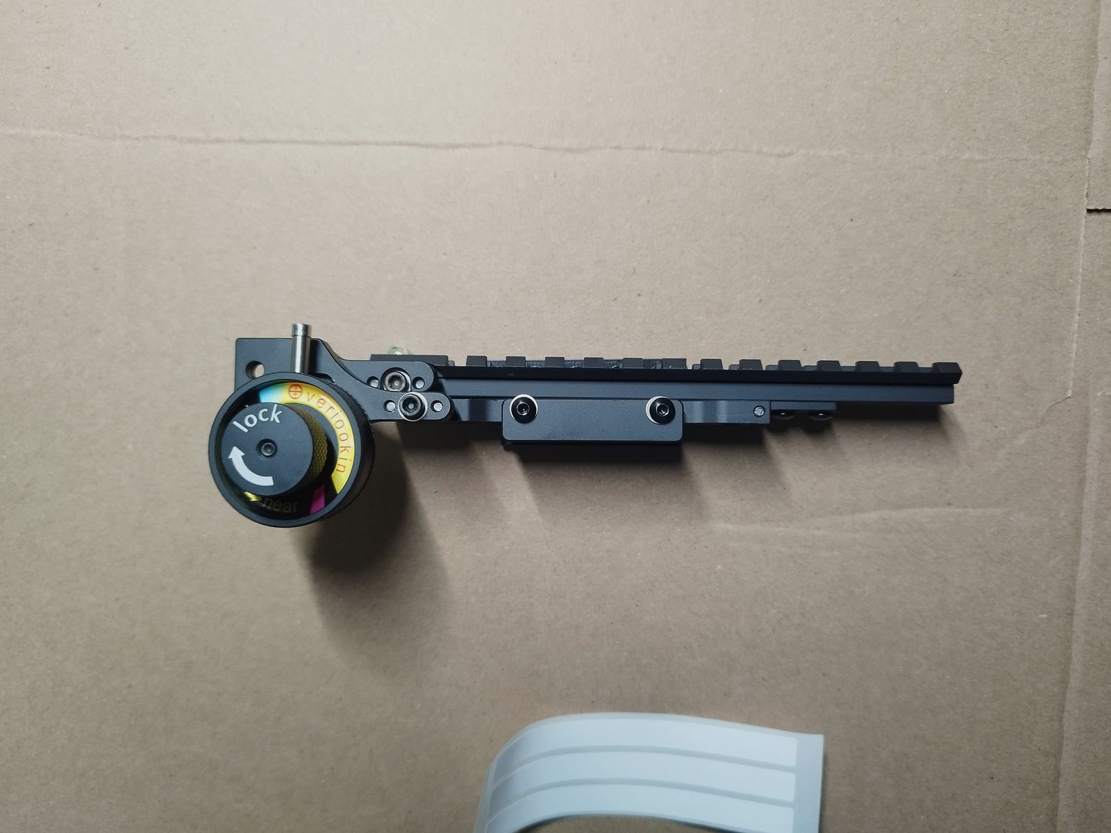 Strzał daleki, montaż Excalibur, kusza Tenpoint podobna do HHA Optimizer, regulowany szyną Picatinny.