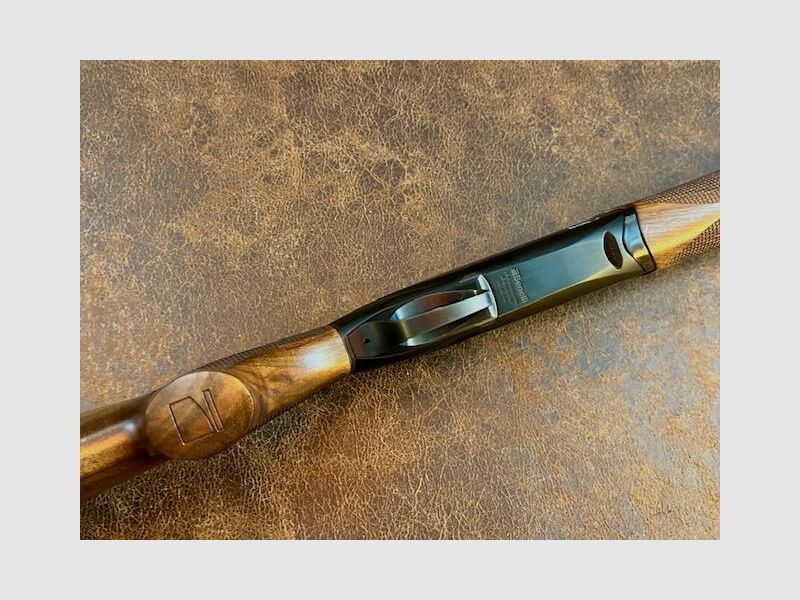 Benelli 828U Zwart Links