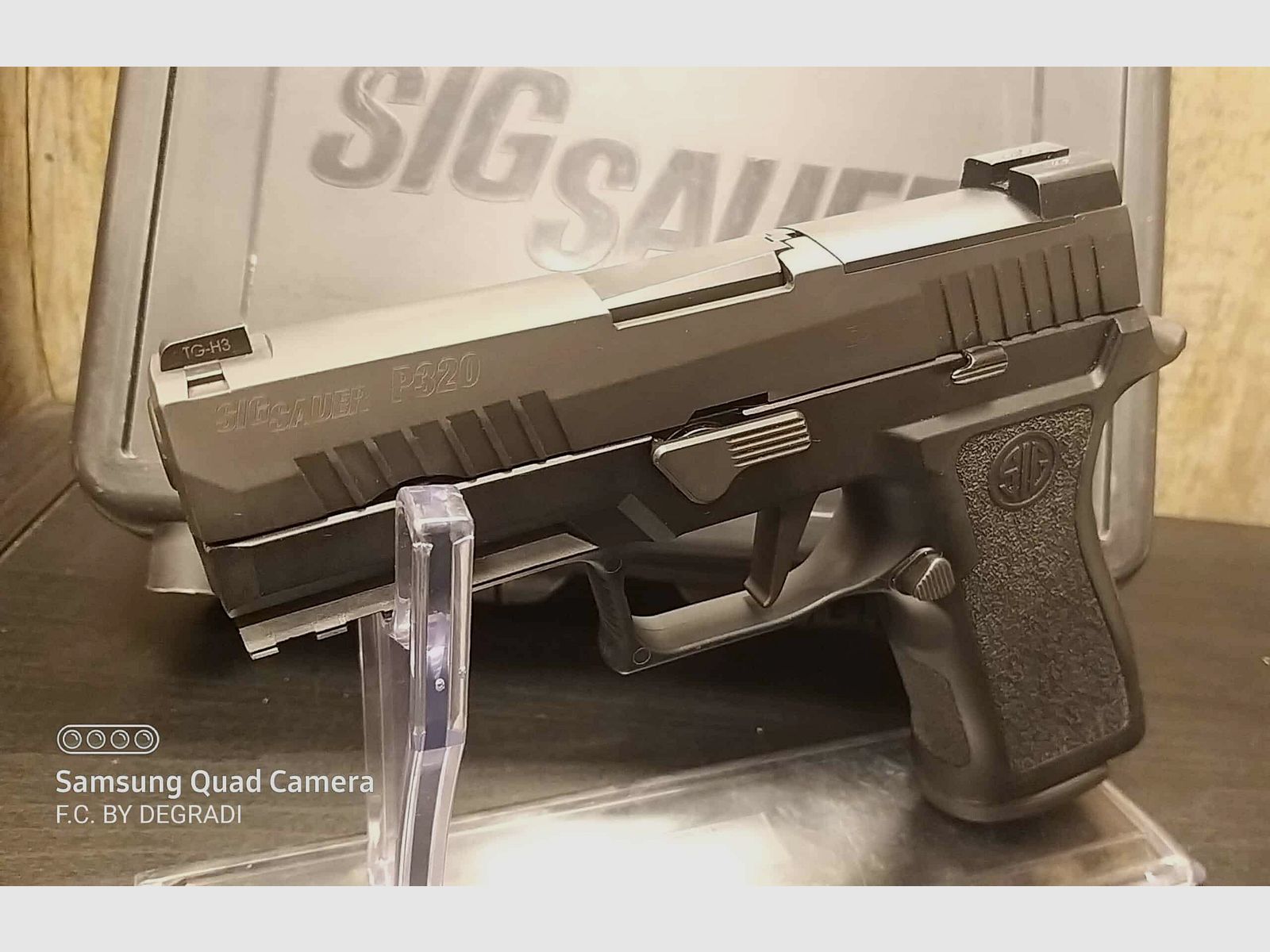SIG SAUER X CARRY 3.9, image 2 of 4