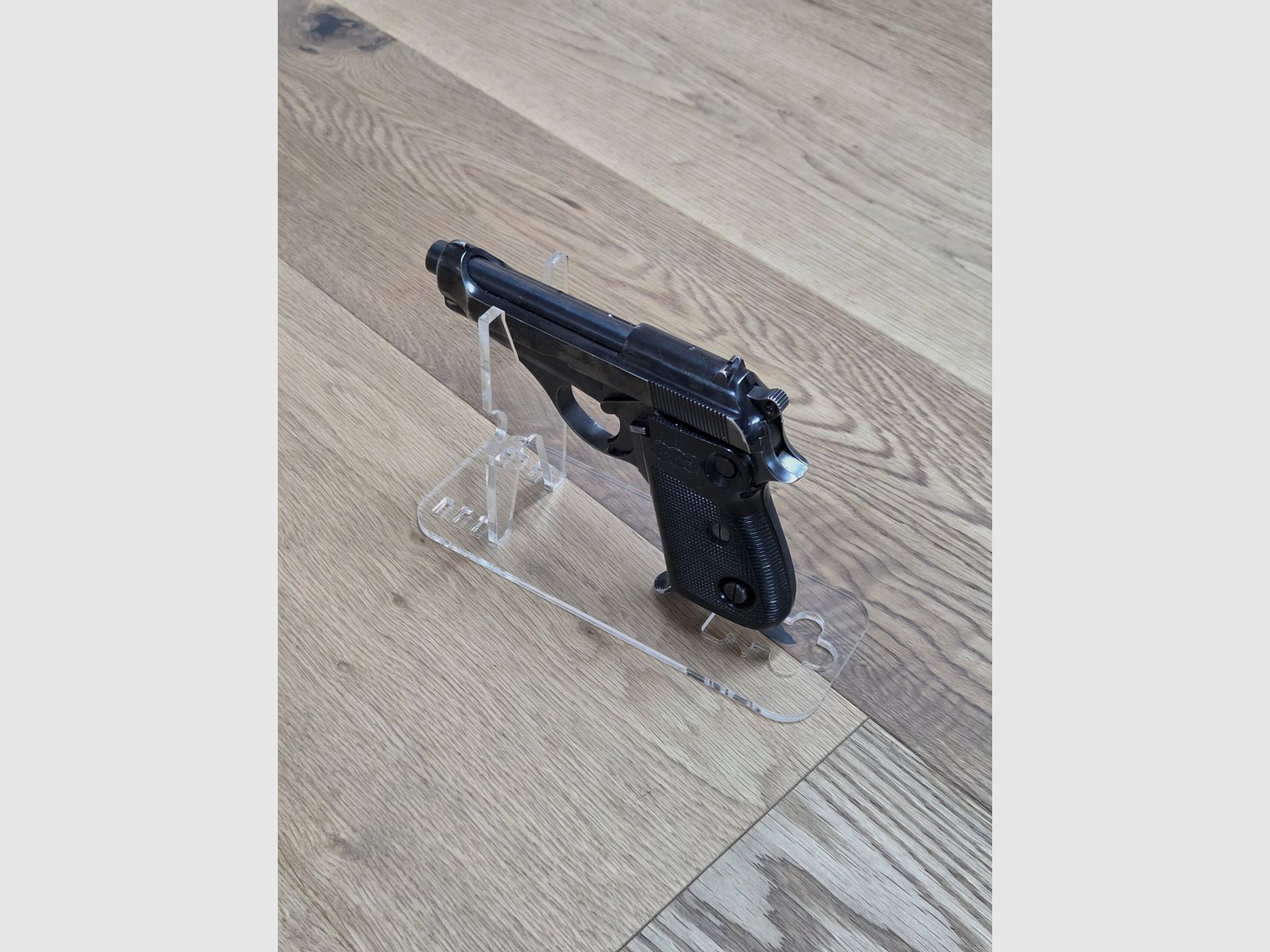 Pistola Beretta Mod. 70 7.65 mm Browning usata, brunita, immagine 2 di 3