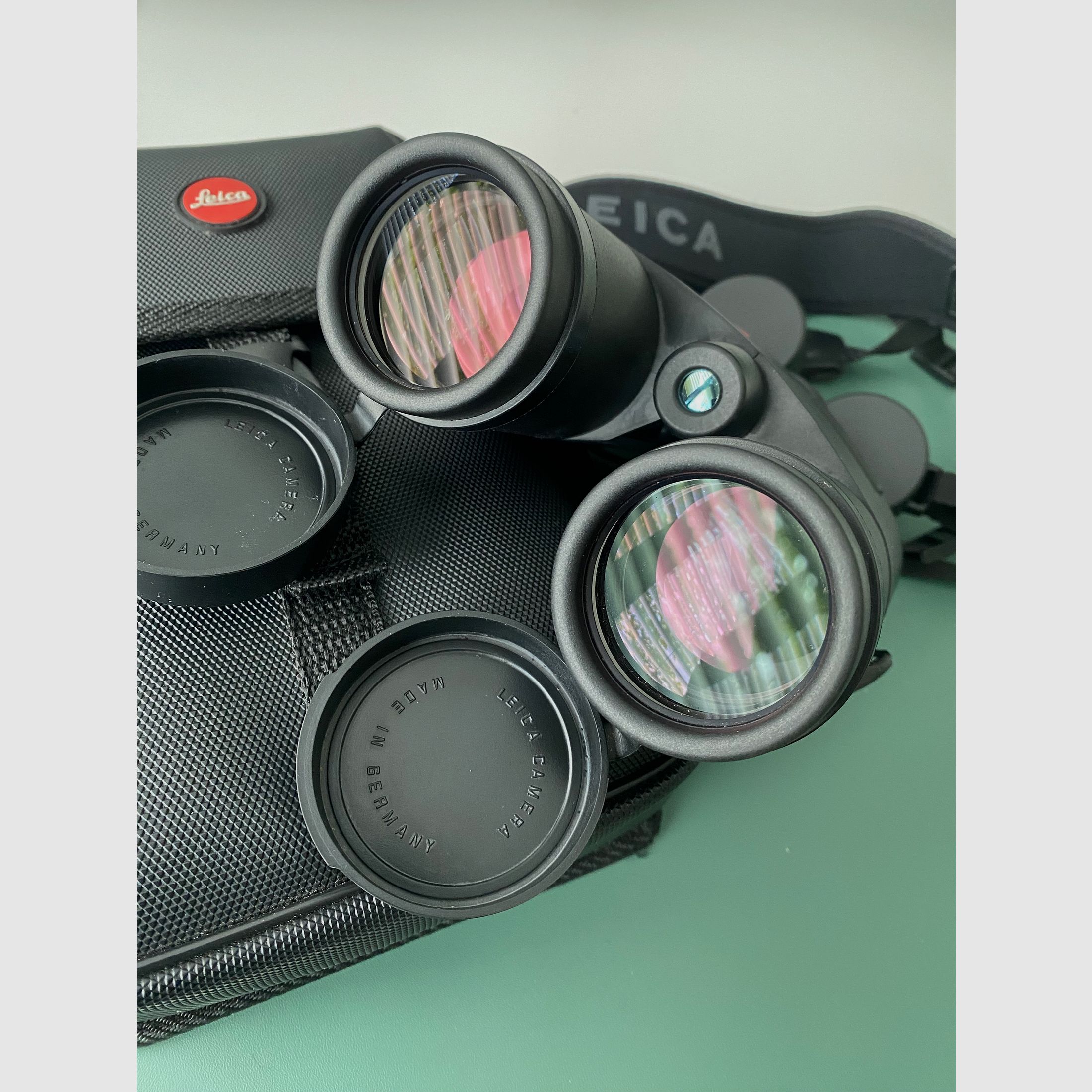 Leica Geovid 8x42 R Fernglas mit Entfernungsmesser