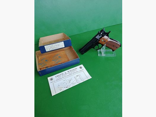 Smith & Wesson 39-2