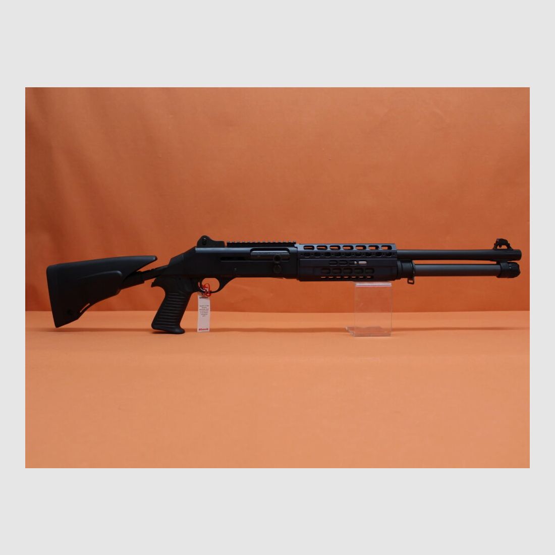 Benelli Ha.Flinte 12/76 Benelli M4 A1 TS Zwart 18,5" loop/ Multichoke/ telescopische kolf/ Picatinny (M4T-PRO)