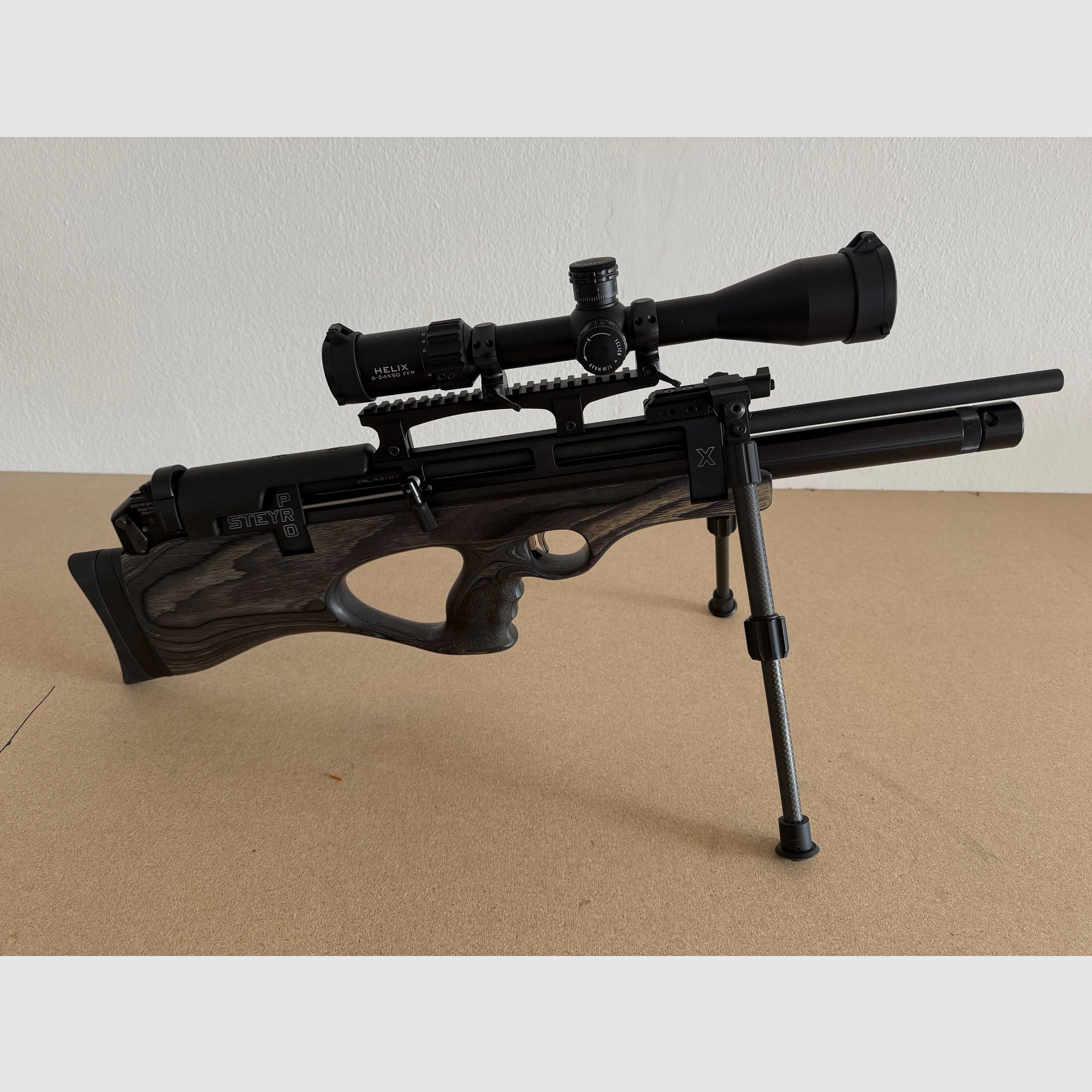 Steyr Pro X 4.5mm Complete Package + Carbon Bottle + 3 Magazines + Hawk Scope