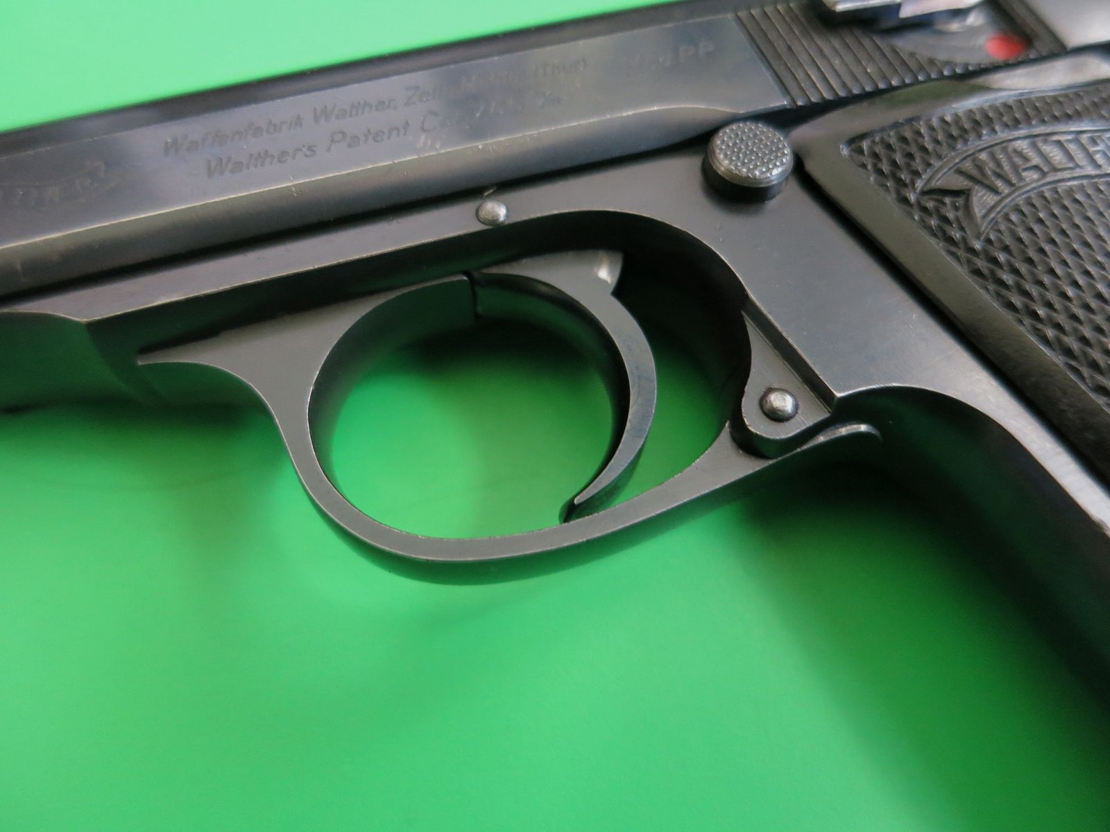 Pistolet semi-automatique, Walther PP, cal. 7,65 mm Br., Waffenfabrik Walther, Zella-Mehlis (Thür.) Mod.PP, 1929-30       #14