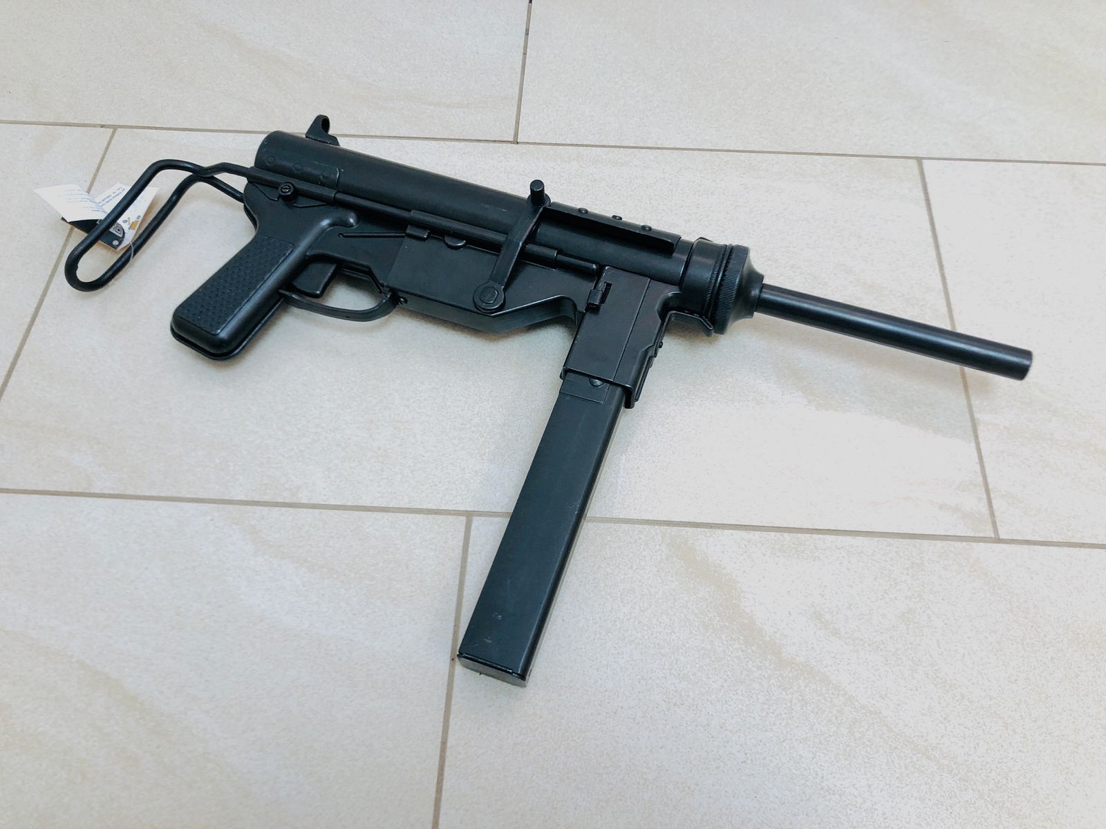 ••• Arma decorativa / arma modello pistola mitragliatrice US M3 / Greasegun / NUOVA + confezione originale •••