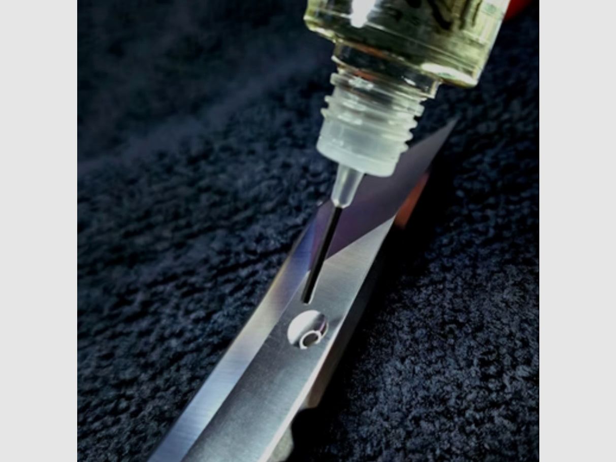 Tsubaki Lubricating Oil for Knives, image 2 of 2