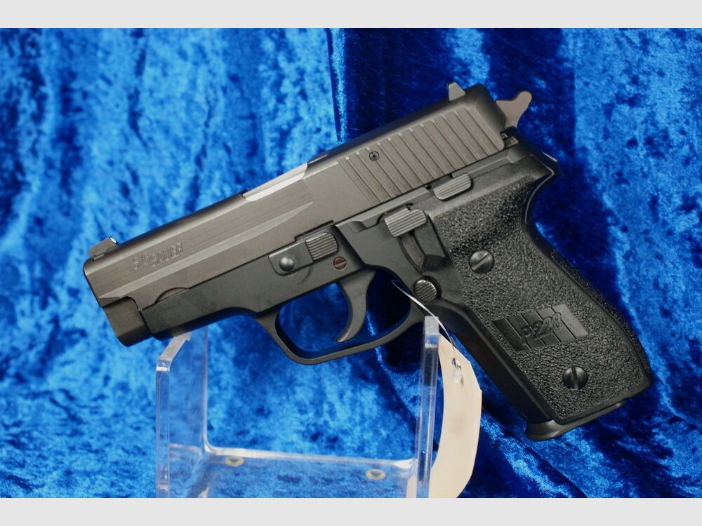 SIG Sauer GmbH	 P228