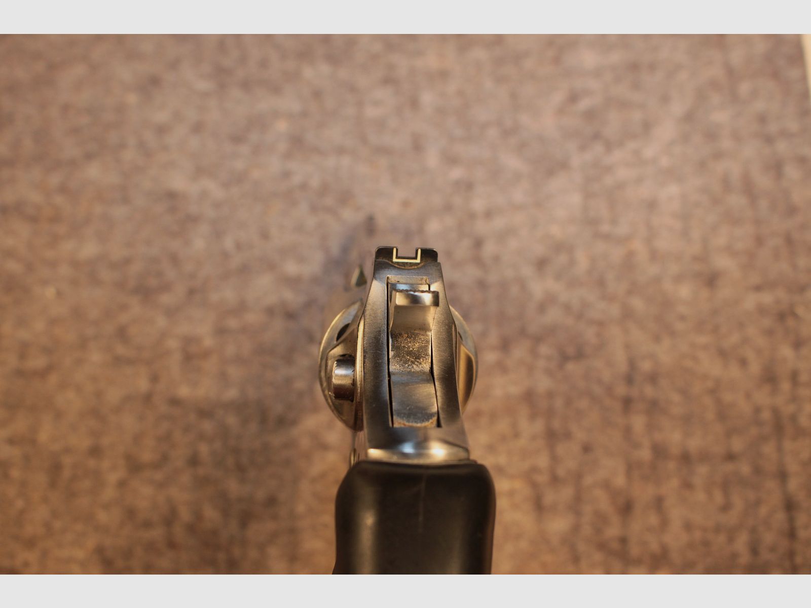 .22 Revolver van Ruger voor de valjacht?