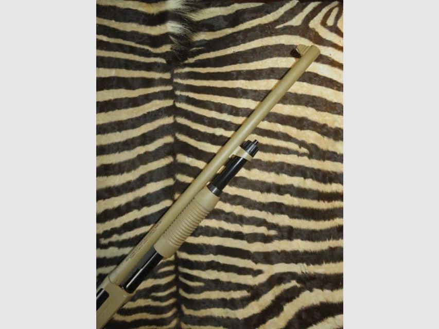 Pumpgun Winchester SXP Extreme Dark Earth Defender mit gezogenen Lauf cal. 12/76 61 cm Kapazität 4+1, Bild 3 von 11