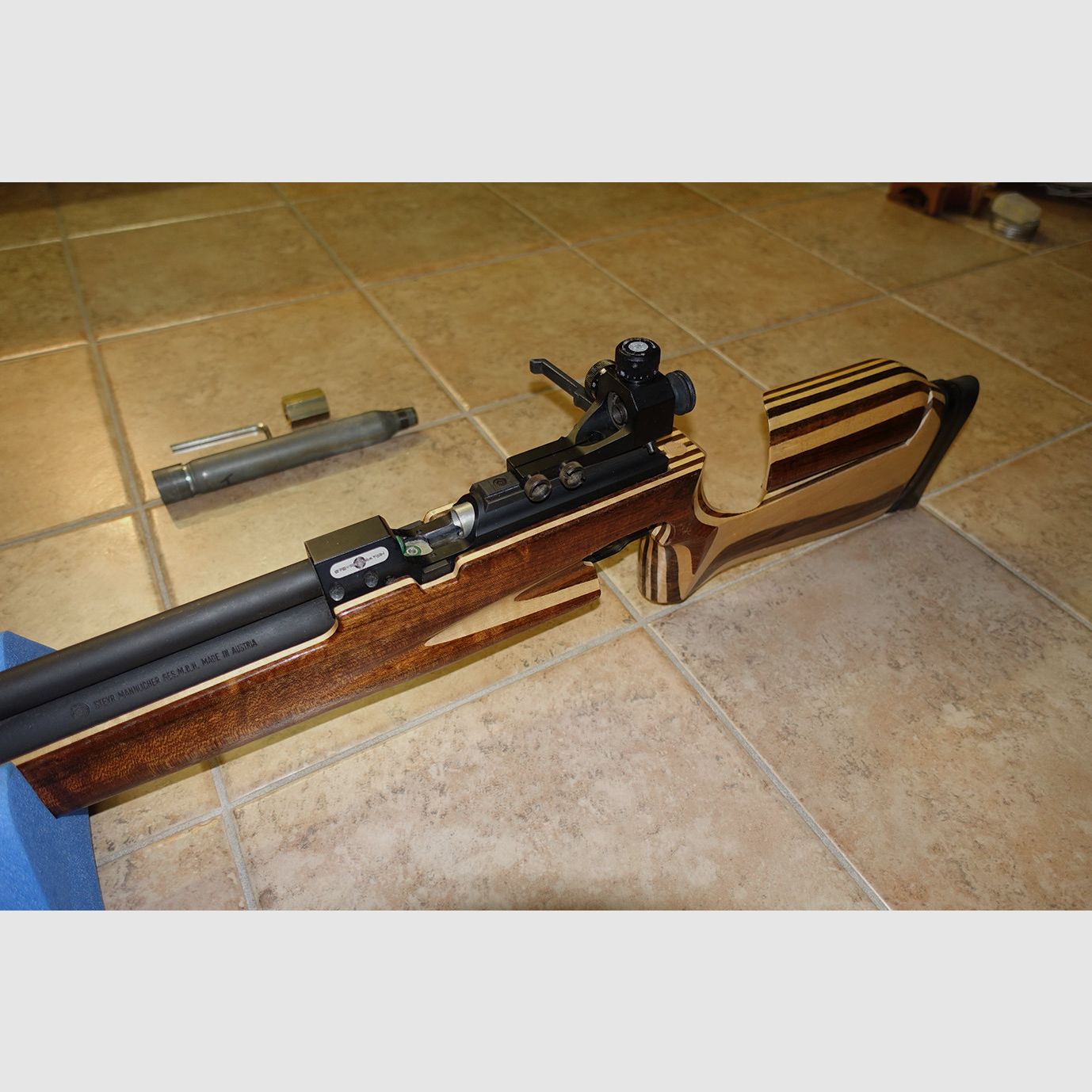 Steyr Matchgewehr LG88 + Kartusche + Fülladapter