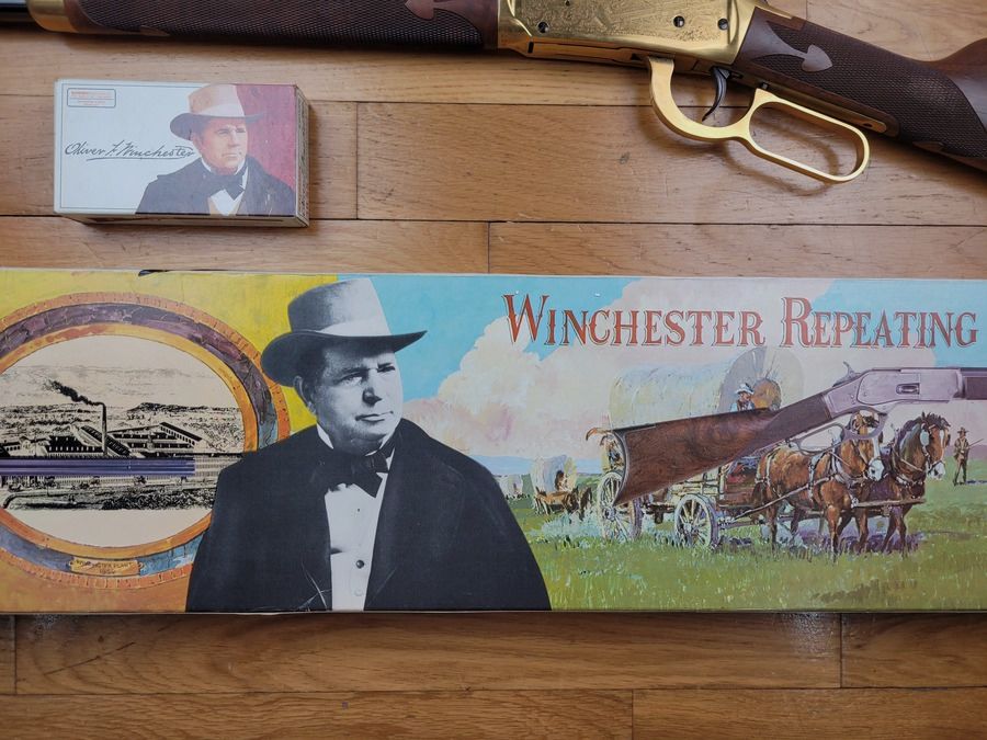 Winchester commemorativo "Oliver F. Winchester" 1894 – 20.000 esemplari – Quadrature superbe – 38-55Win – Scatola originale – Condizione TOP!, immagine 4 di 30