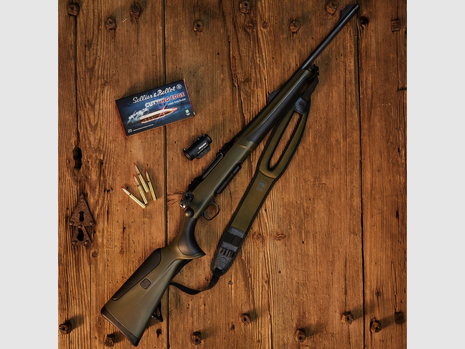 Haenel Jaeger NXT Composite inklusive Leuchtpunktvisier und Gewehrriemen, Kal. .300 Win. Mag.