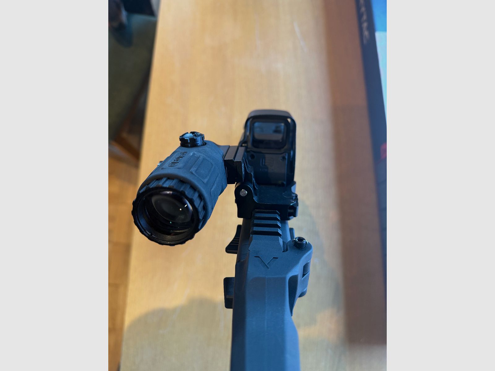 Krytac Kriss Vector Airsoft S-AEG (schwarz) + Ausrüstung