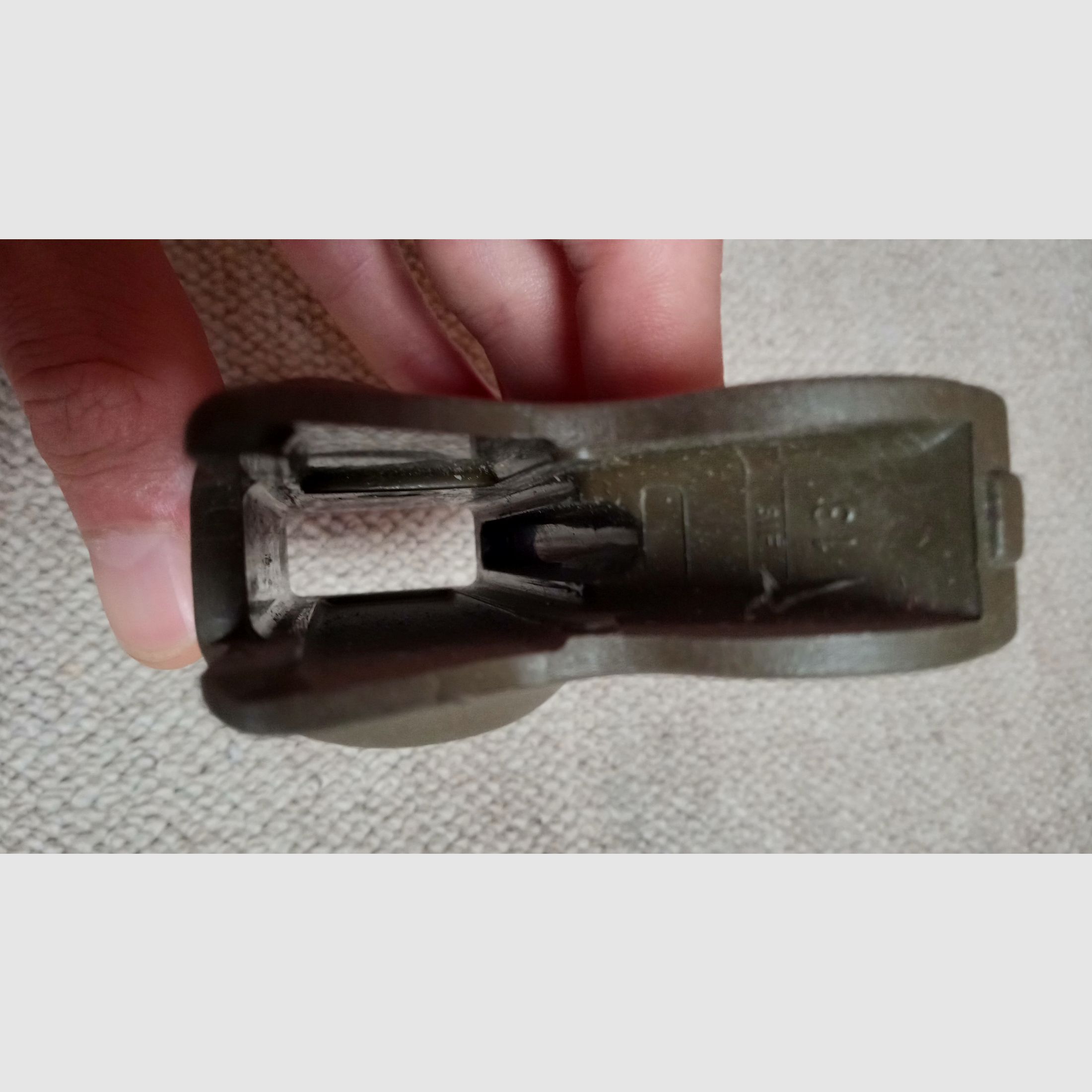 Originele trapeze handbescherming voor tweepoot en grip voor H&K G3A4 / kleur afgestemd in NATO Groen // OD-Groen brede handbescherming + pistoolgreep / G3 handbescherming