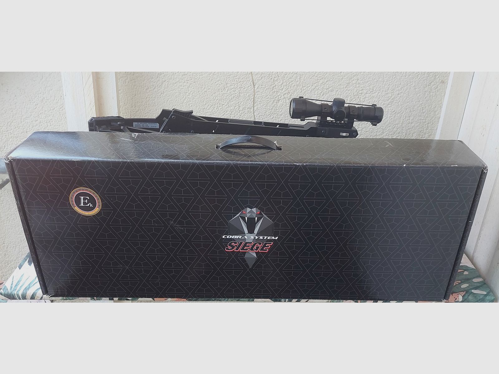 EK Archery Siege 3oo łuk kompozytowy z magazynkiem